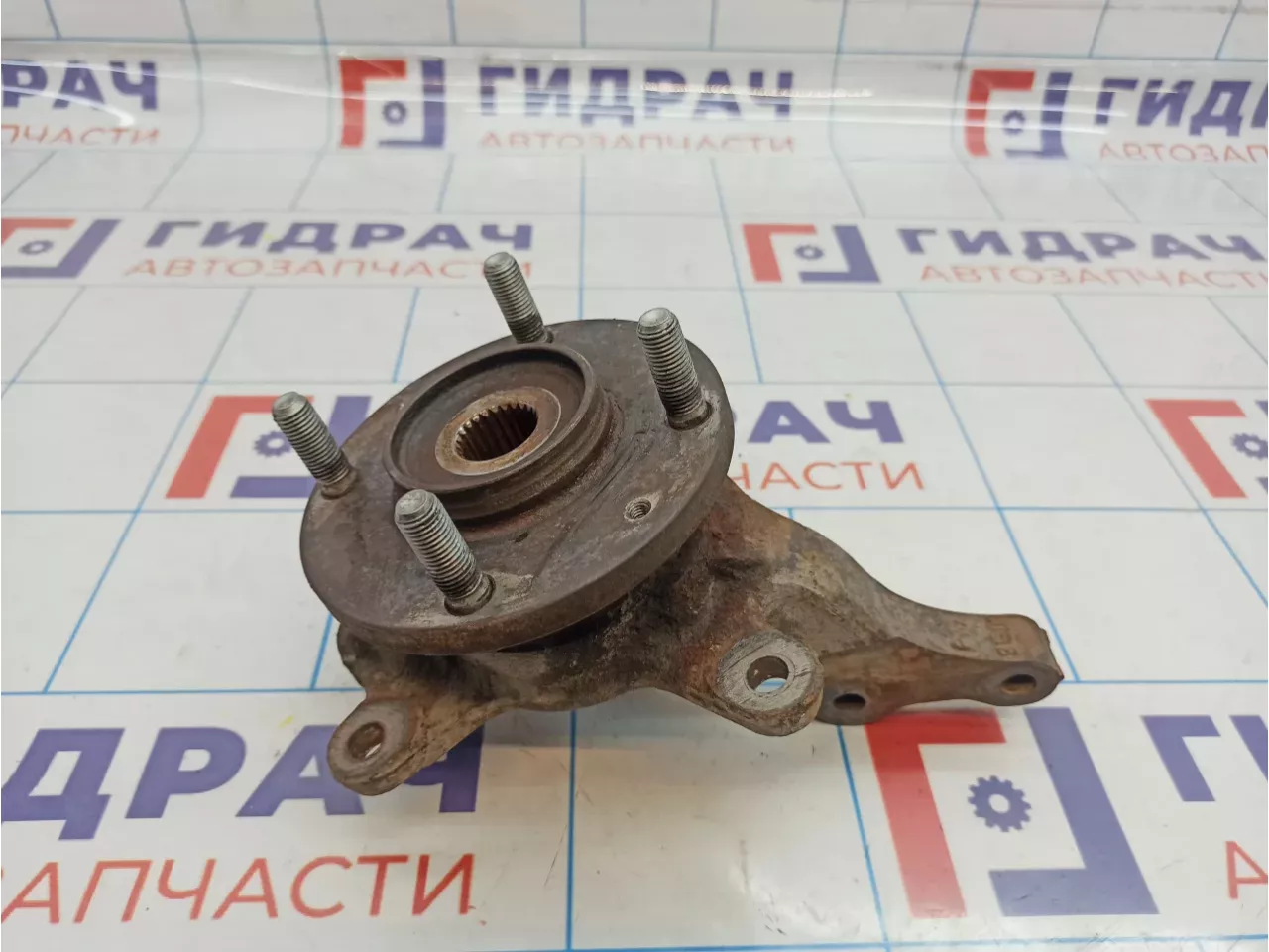 Кулак поворотный передний правый Hyundai Elantra (XD) 51716-2D110